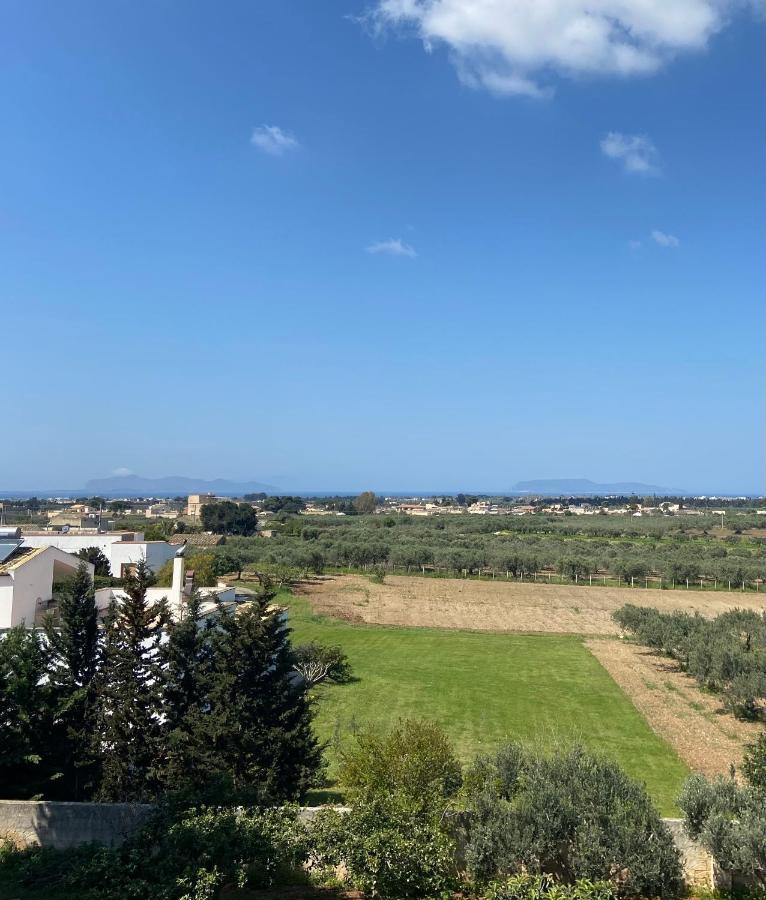 Sole, Mare E Trallalla Rilievo Exteriér fotografie